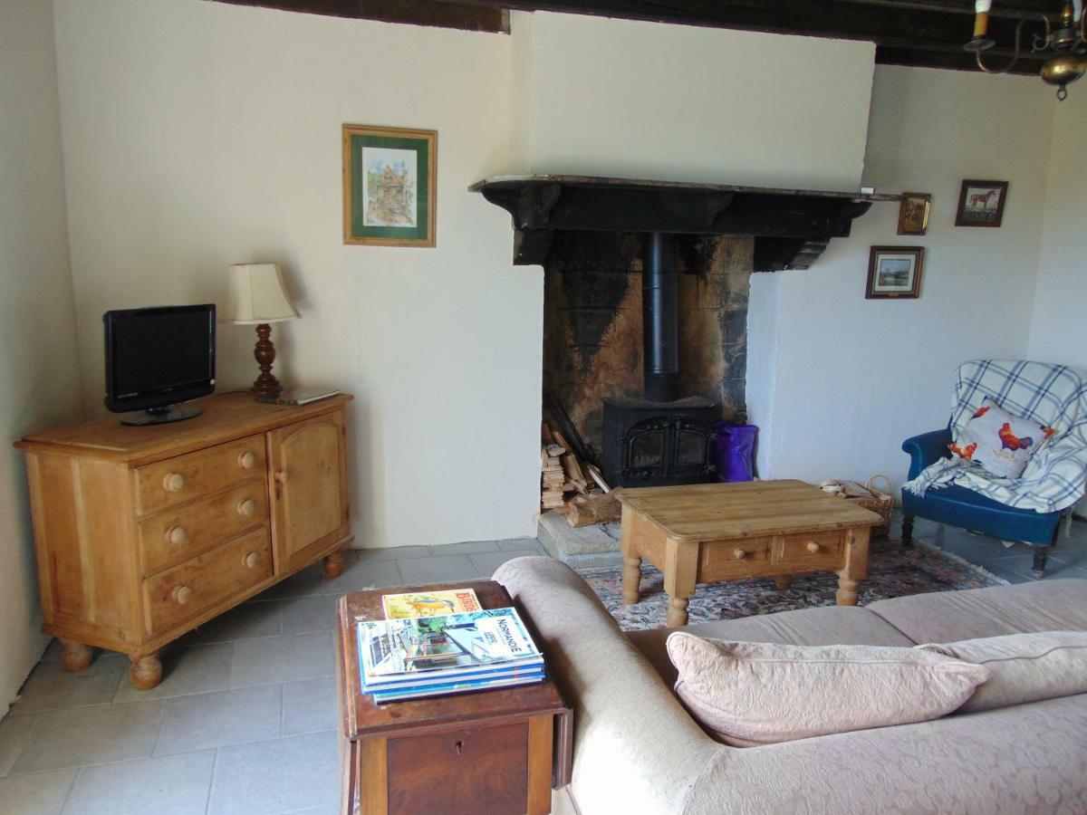 Le Domaine Villa Saint-Symphorien-des-Monts Luaran gambar