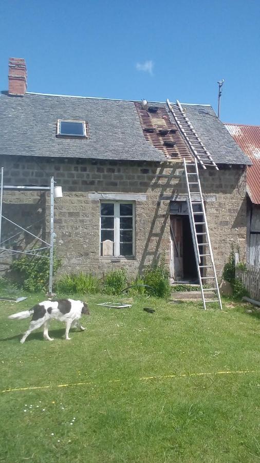 Le Domaine Villa Saint-Symphorien-des-Monts Luaran gambar